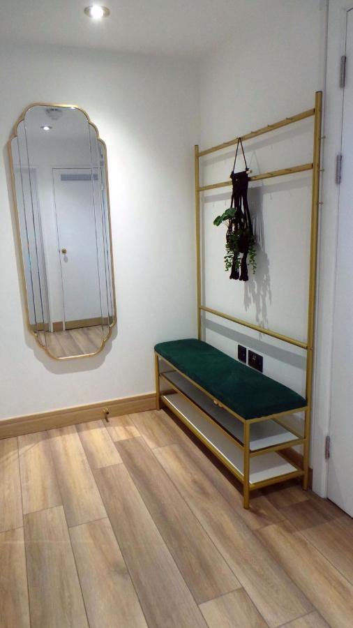 Luxury 1 Bedroom Duplex With Free Parking 普里茅斯 外观 照片