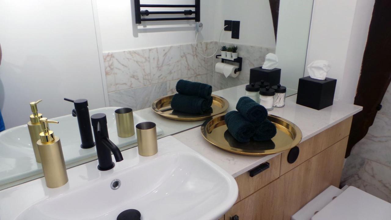 Luxury 1 Bedroom Duplex With Free Parking 普里茅斯 外观 照片